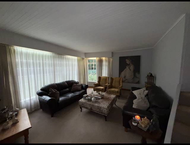 4 BEDROOM HOUSE FOR SALE IN THREE RIVERS EAST